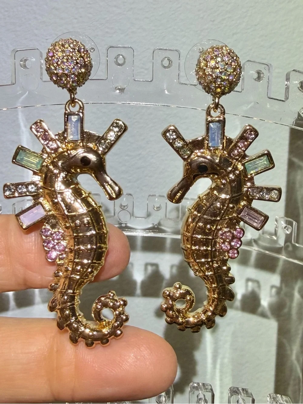 NWOT Gold Tone Seahorse Drop Chandelier Pierced Earrings with Pastel Crystals